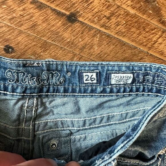 Miss Me bling western festival 26 cowboycore jean capri - Picture 2 of 3